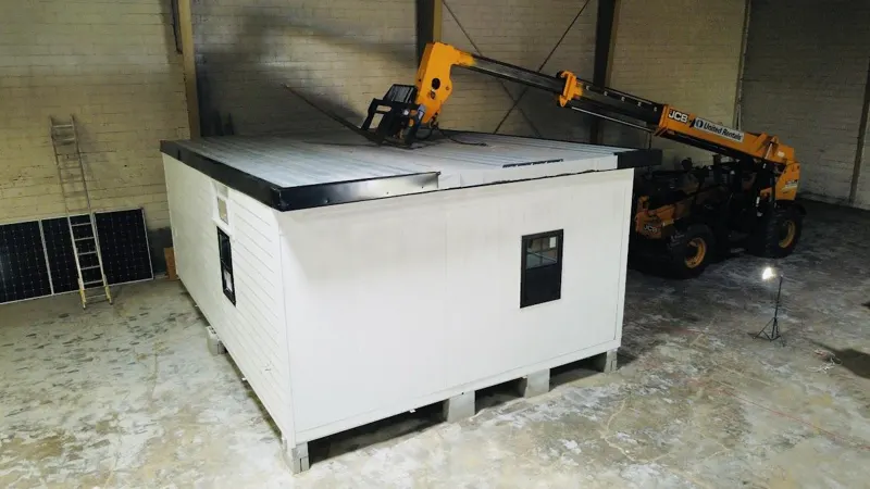 Module with roof set